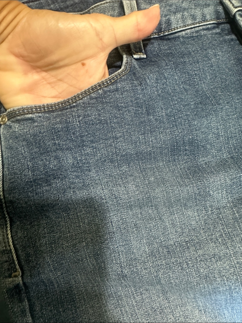 NYDJ Cropped Ankle Jeans in Medium Blue Wash - Picture 9 of 15